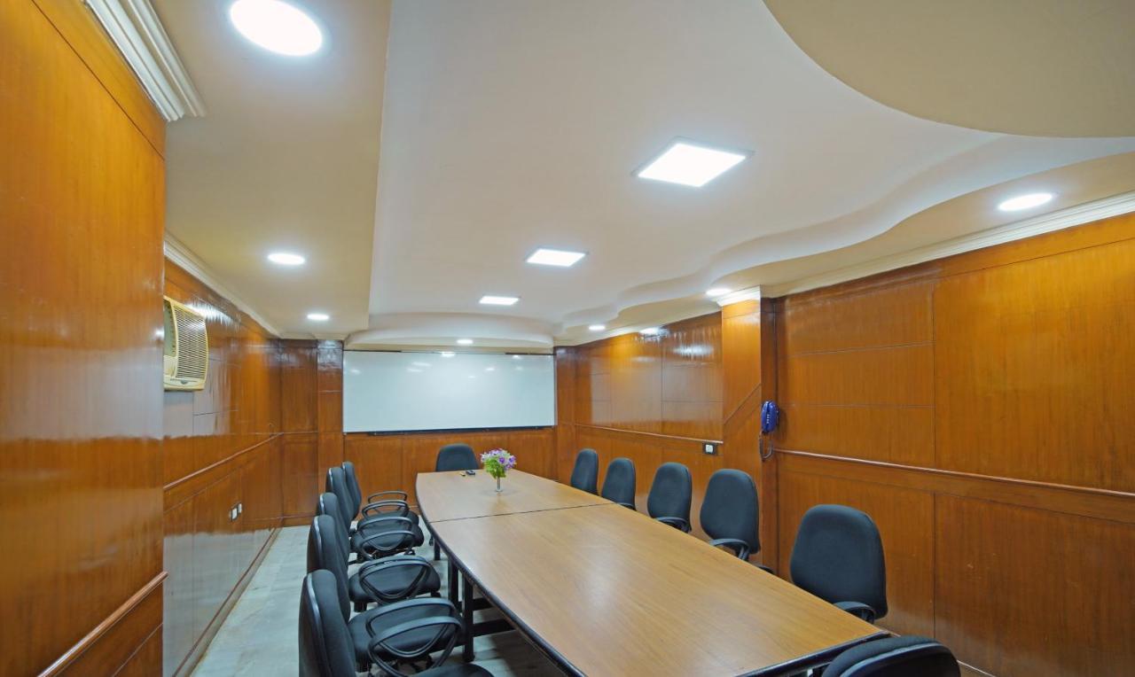 Treebo Trend Lake View Park T Nagar Chennai Exterior photo