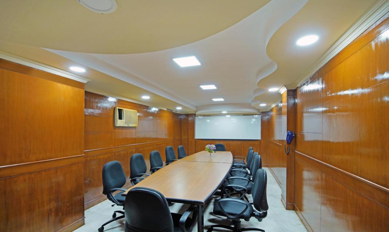 Treebo Trend Lake View Park T Nagar Chennai Exterior photo